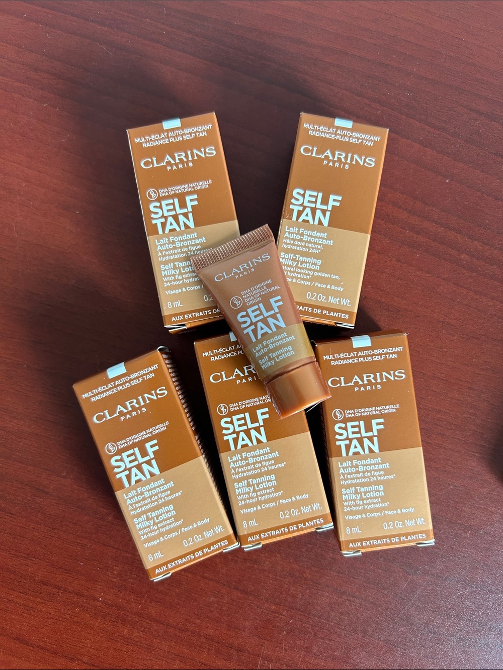 8mlx5 Clarins Self Tan Milky Lotion